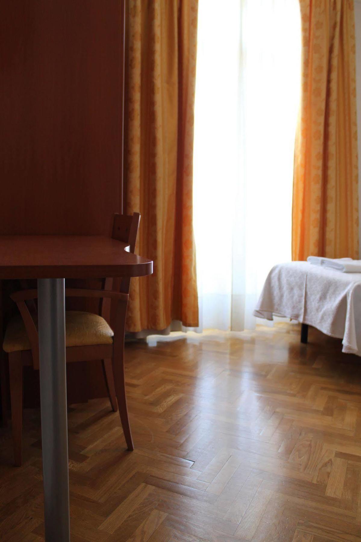Hostal Jerez 마드리드 외부 사진